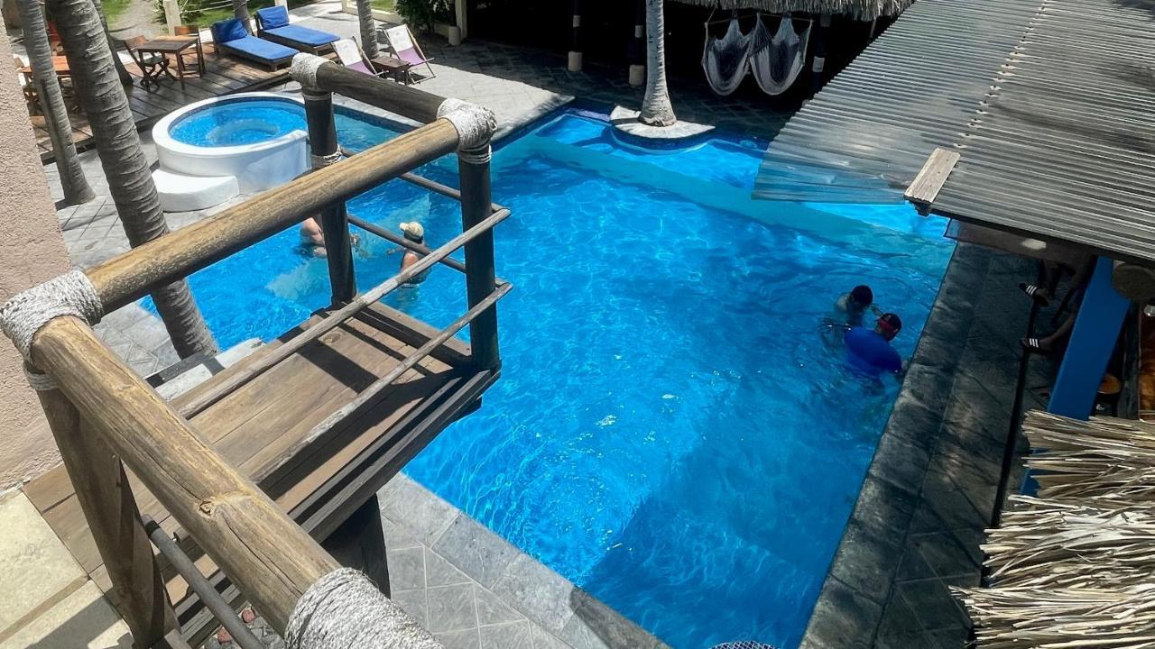 Johnnys Place Hotel Monterrico Exterior photo